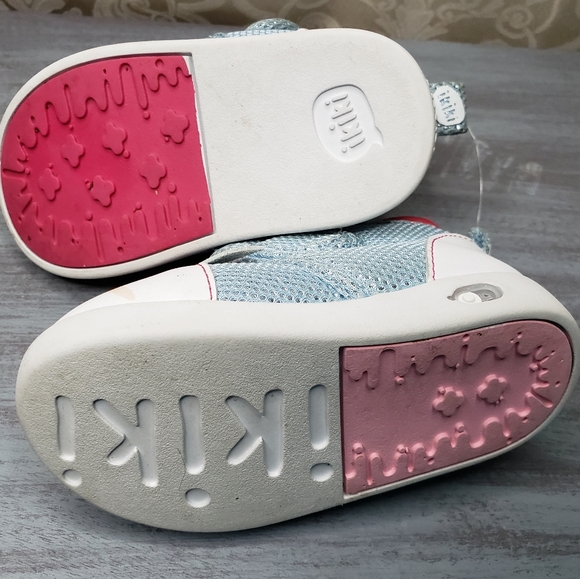 Ikiki Unicorn Squeaky Shoes toddler size 4 - Picture 8 of 10